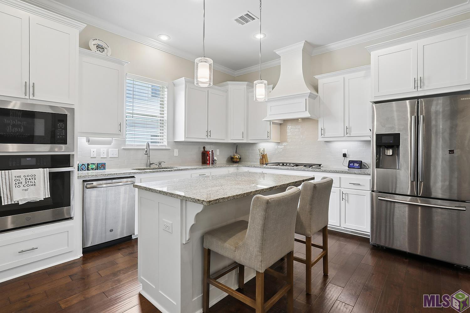 23339 Noble Oak Drive Springfield, LA 70462 - Photo 5 of 14