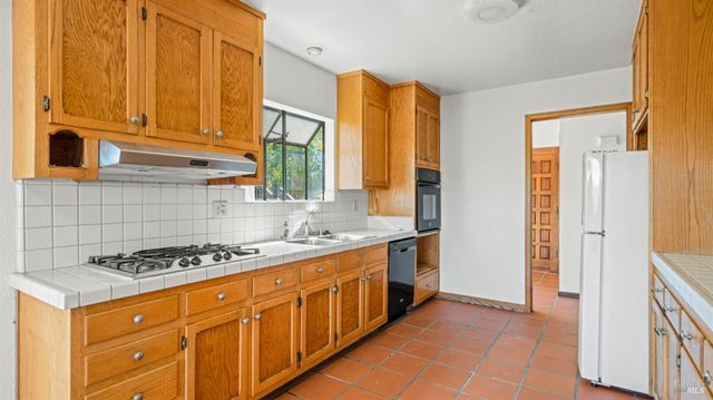 $1,127,000 | 48 Manzanita Avenue, Novato, CA 94945