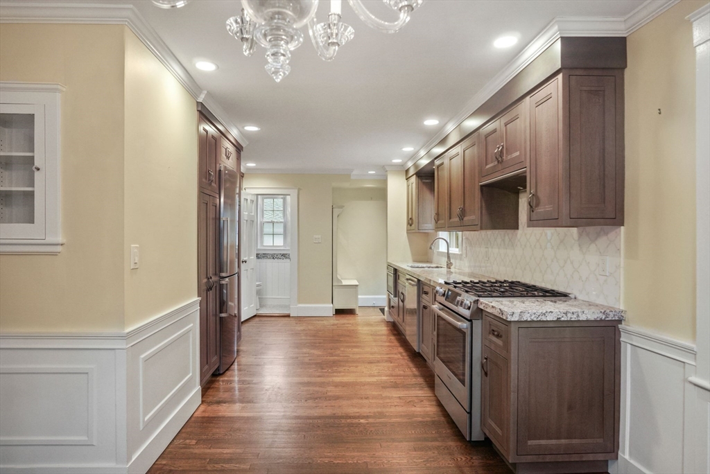 6 Saunders Terrace Wellesley, MA 02481 - Photo 14 of 41 Gallery Image 14