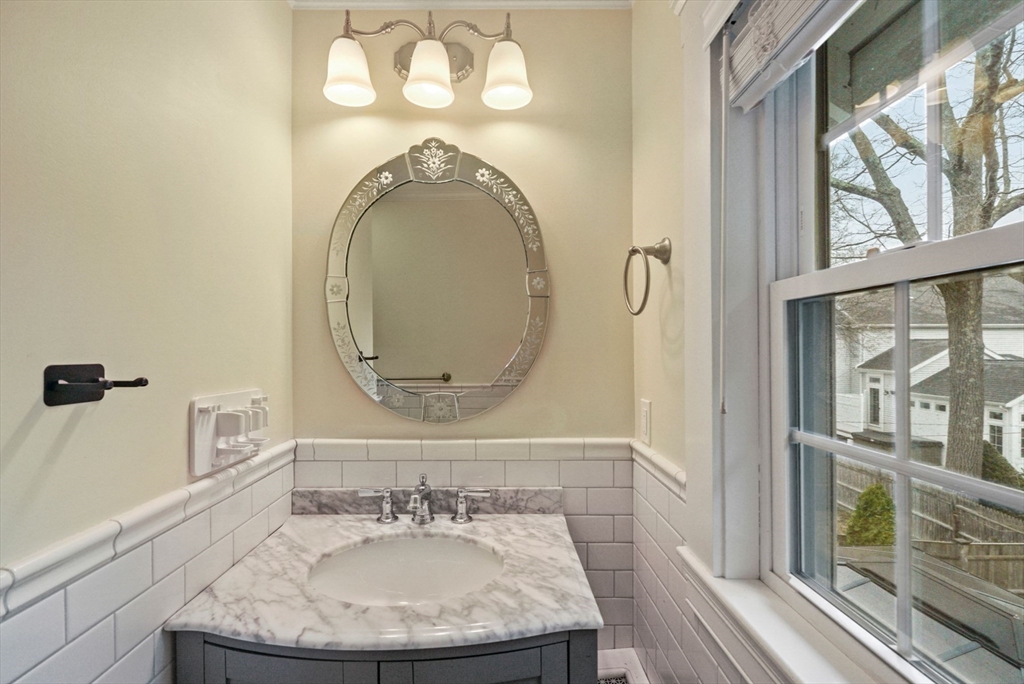 6 Saunders Terrace Wellesley, MA 02481 - Photo 29 of 41 Gallery Image 29