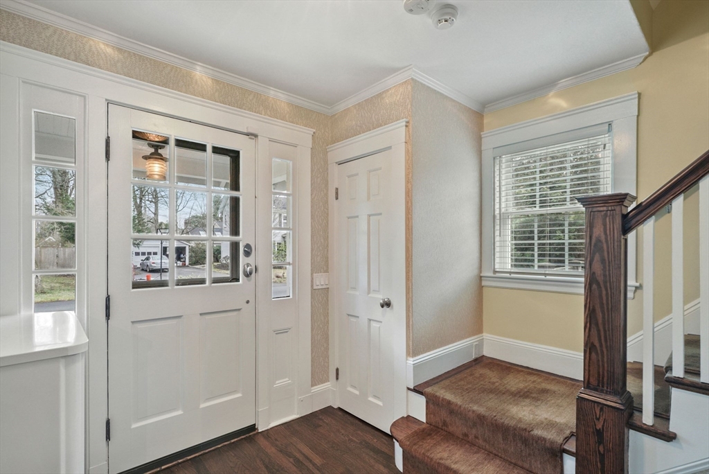 6 Saunders Terrace Wellesley, MA 02481 - Photo 3 of 41 Gallery Image 3