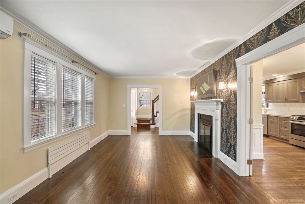 6 Saunders Terrace Wellesley, MA 02481 - Photo 9 of 41 Gallery Image 9
