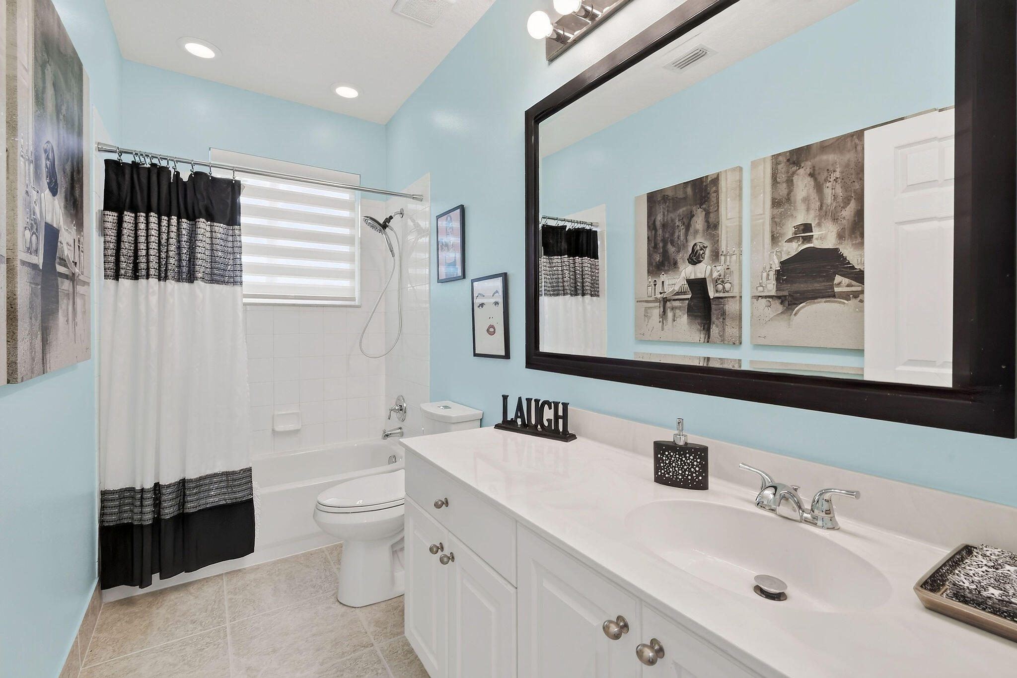 265 Swallowtail Lane Jupiter, FL 33458 - Photo 27 of 55 Guest Bathroom 3