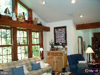 58 Sycamore Road Barto, PA 19504 - Photo 2 of 6 Gallery Image 2