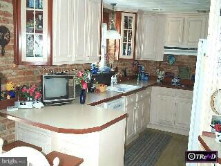 58 Sycamore Road Barto, PA 19504 - Photo 4 of 6 Gallery Image 4
