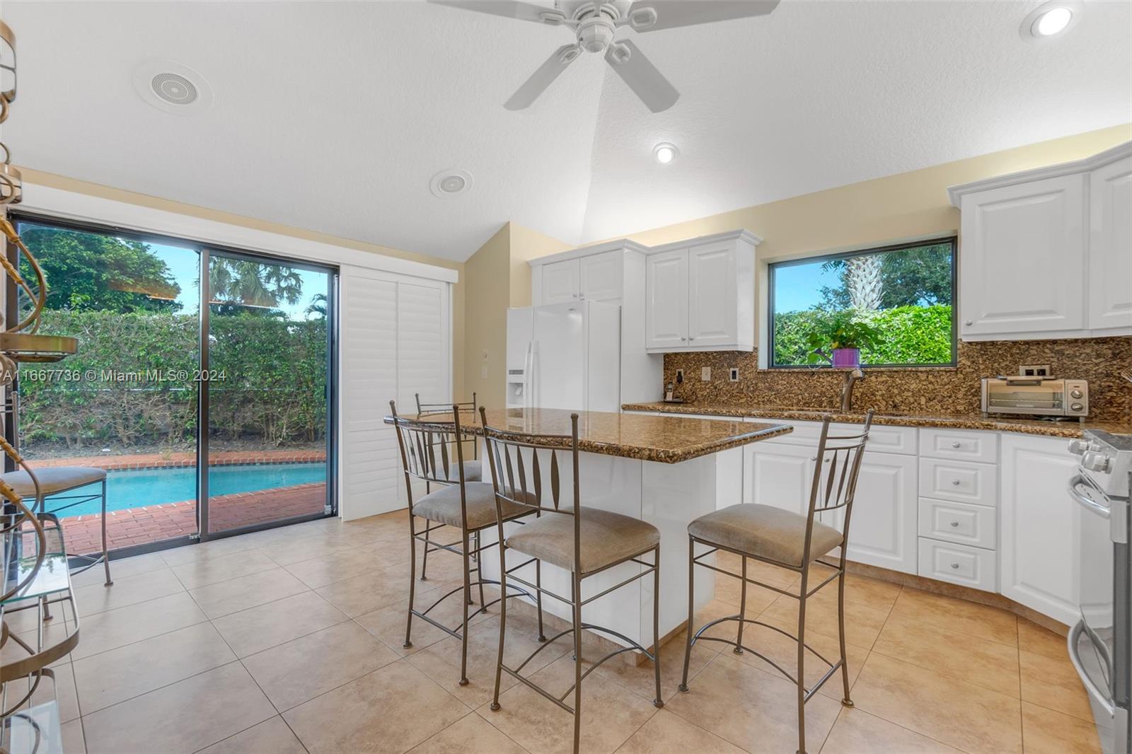 22740 Caravelle Circle Boca Raton, FL 33433 - Photo 14 of 55 Gallery Image 14
