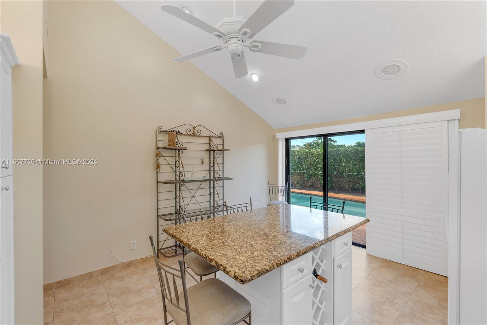 22740 Caravelle Circle Boca Raton, FL 33433 - Photo 17 of 55 Gallery Image 17