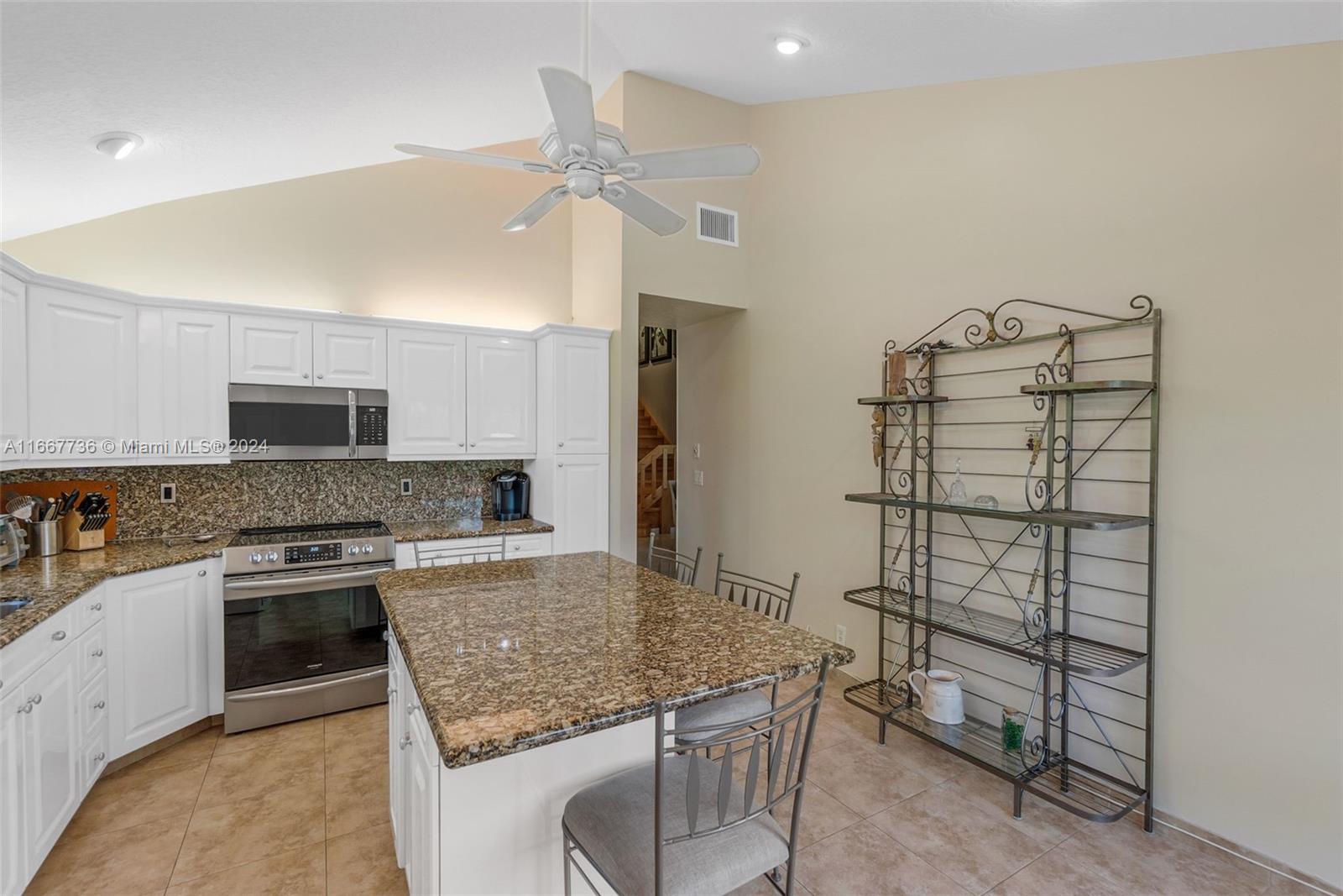 22740 Caravelle Circle Boca Raton, FL 33433 - Photo 18 of 55 Gallery Image 18