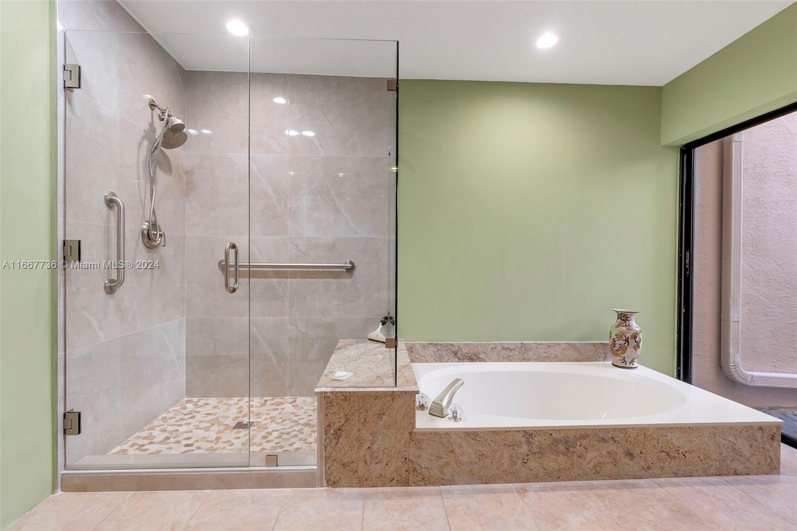 22740 Caravelle Circle Boca Raton, FL 33433 - Photo 29 of 55 Gallery Image 29