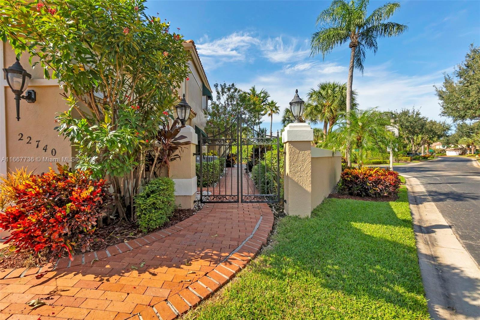 22740 Caravelle Circle Boca Raton, FL 33433 - Photo 9 of 55 Gallery Image 9