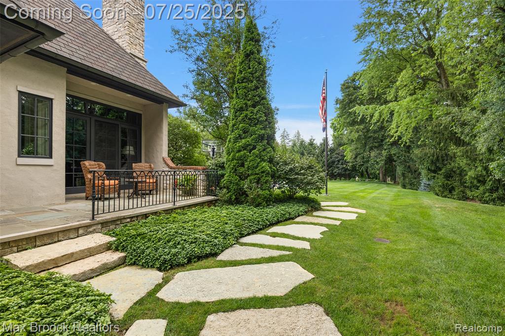 72 Lone Pine Road Bloomfield Hills, MI 48304 - Photo 55 of 66 Gallery Image 55