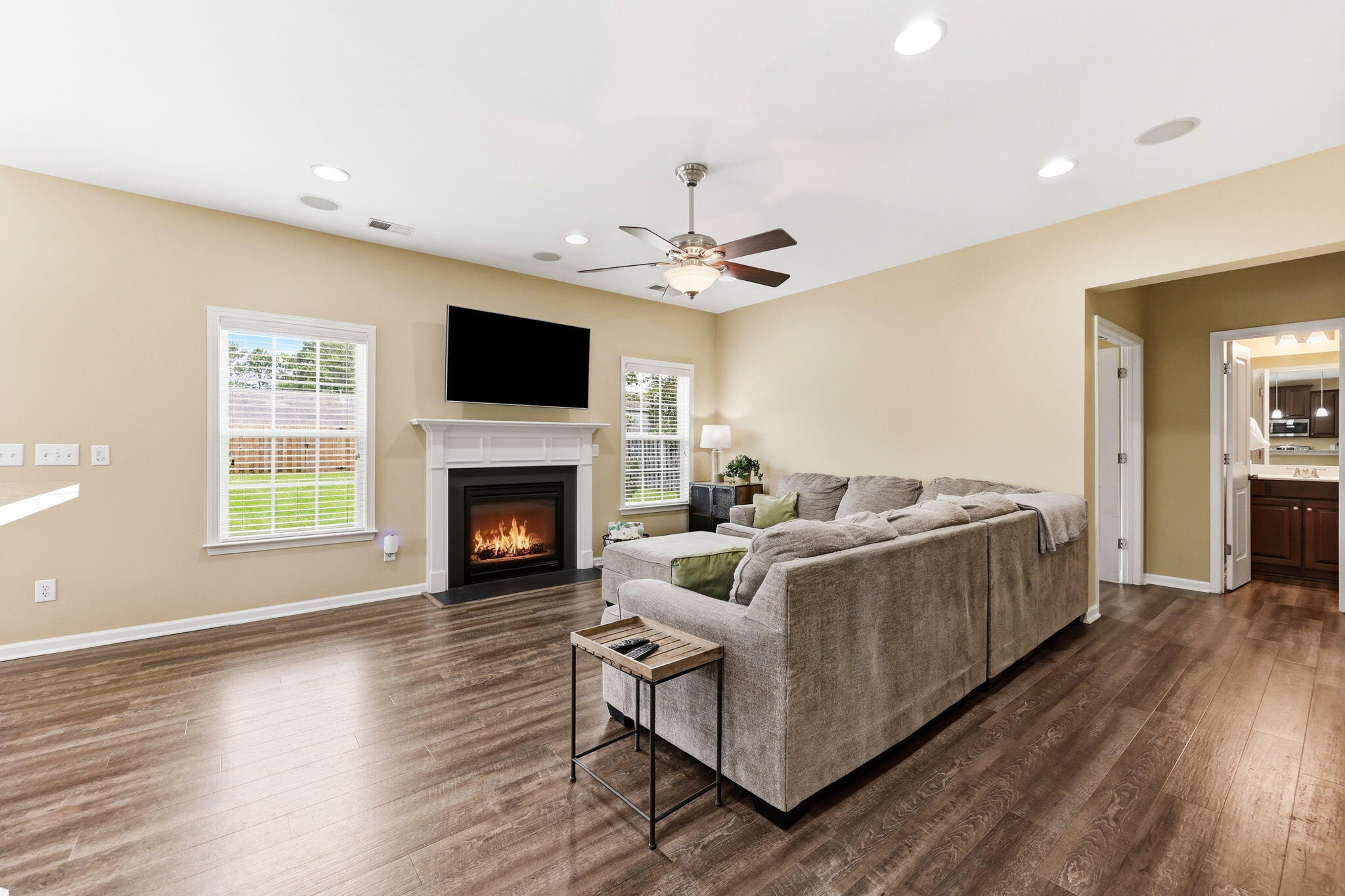 8017 Henderson Road Summerville, SC 29483 - Photo 17 of 58 21-web-or-mls-8017_019