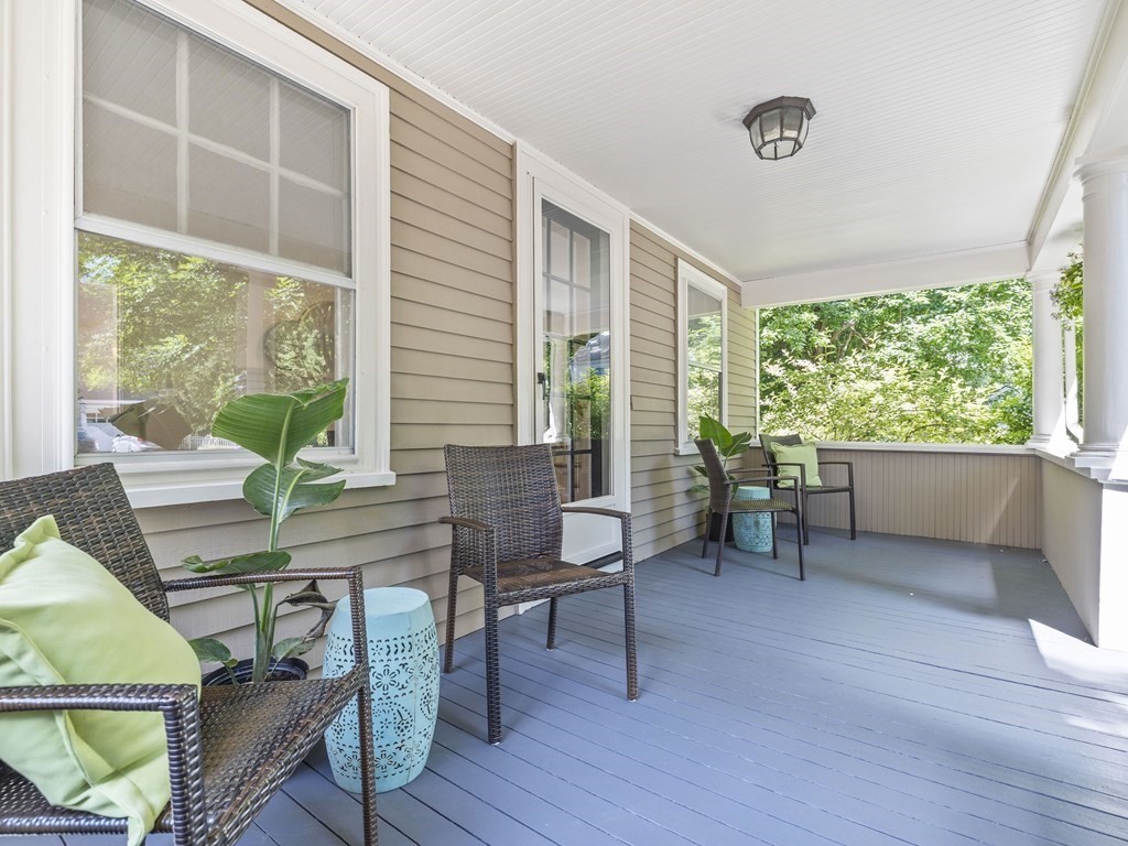22 Ingersoll Road Wellesley, MA 02481 - Photo 2 of 21