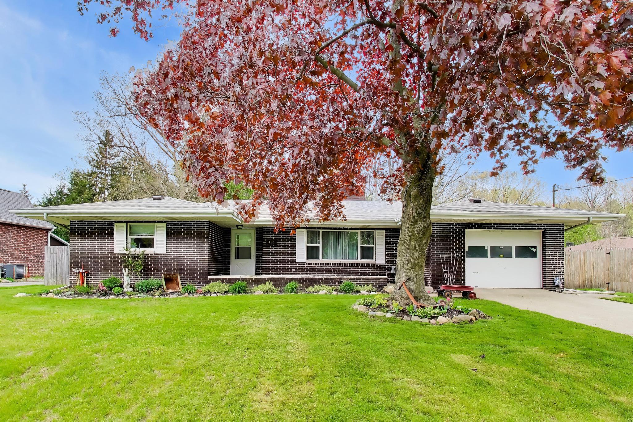 422 Yanke Road Michigan City, IN 46360 - Photo 1 of 29 2048x1366