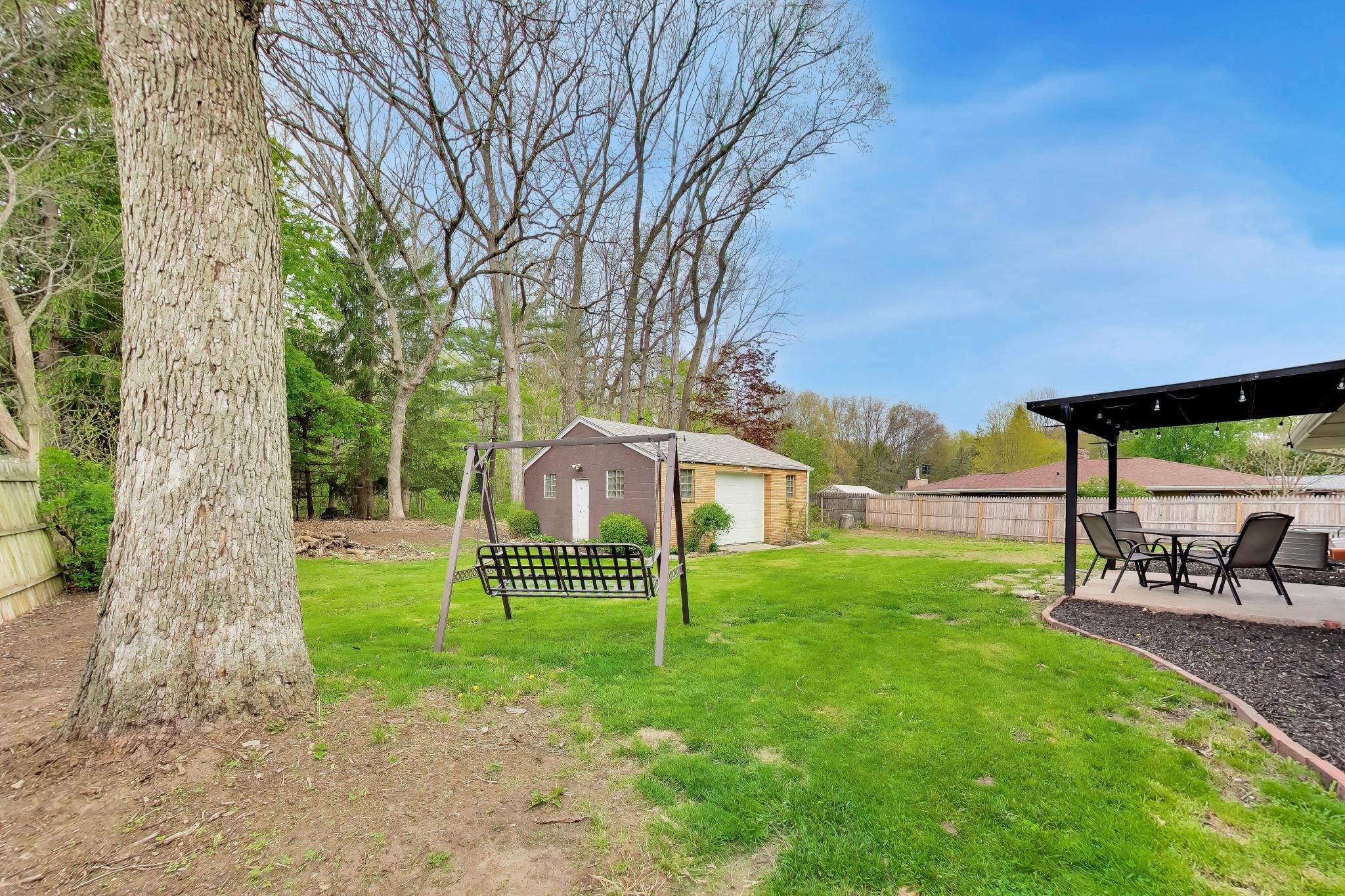 422 Yanke Road Michigan City, IN 46360 - Photo 18 of 29 2048x1365