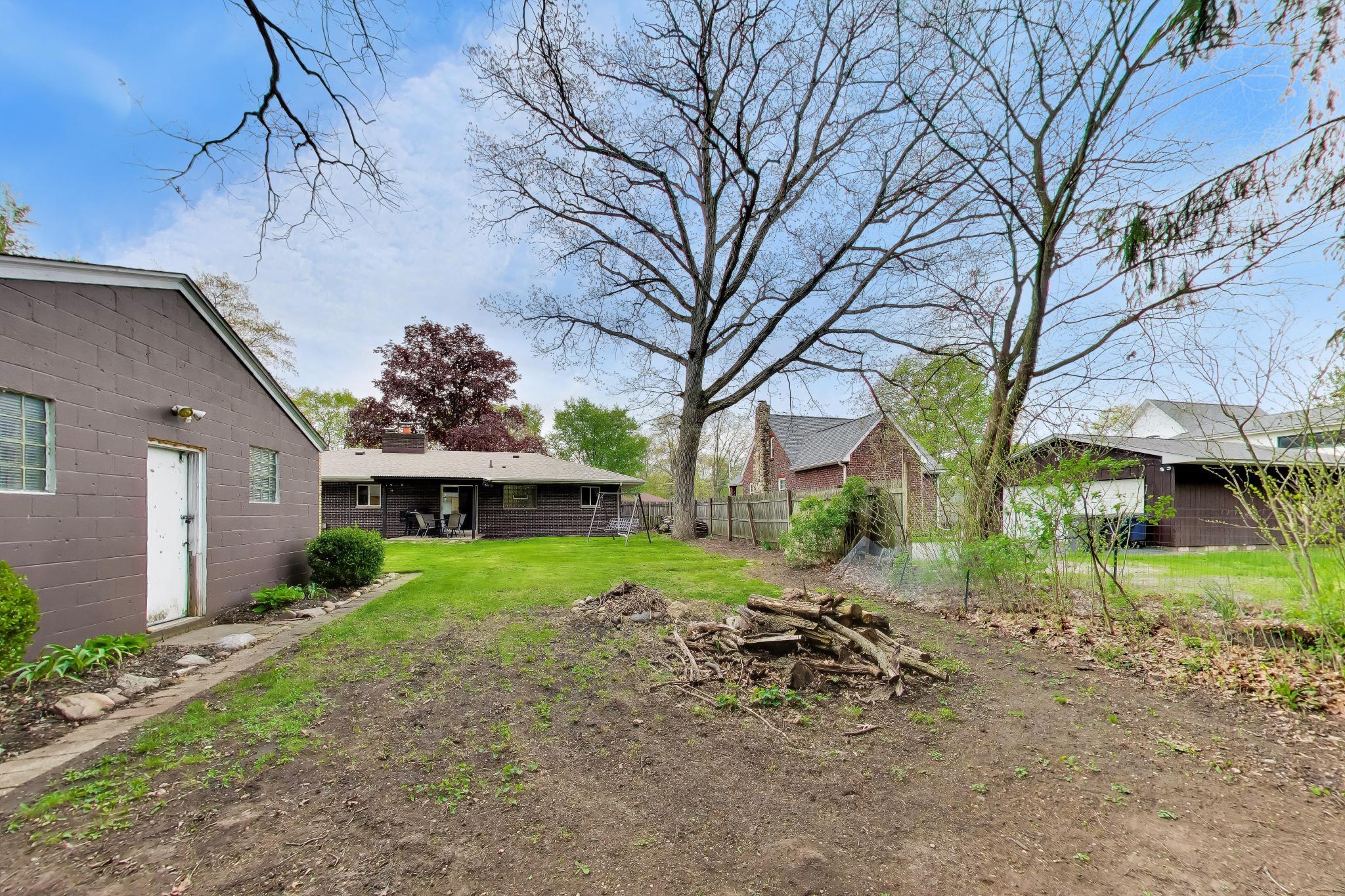 422 Yanke Road Michigan City, IN 46360 - Photo 22 of 29 2048x1365