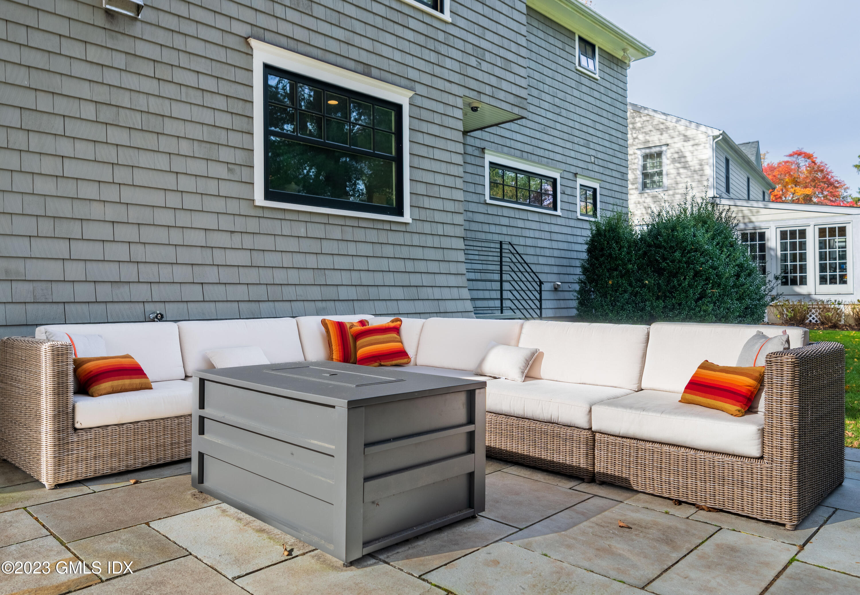 11 Colonial Lane Riverside, CT 06878 - Photo 30 of 37 a outdoor space with a couch