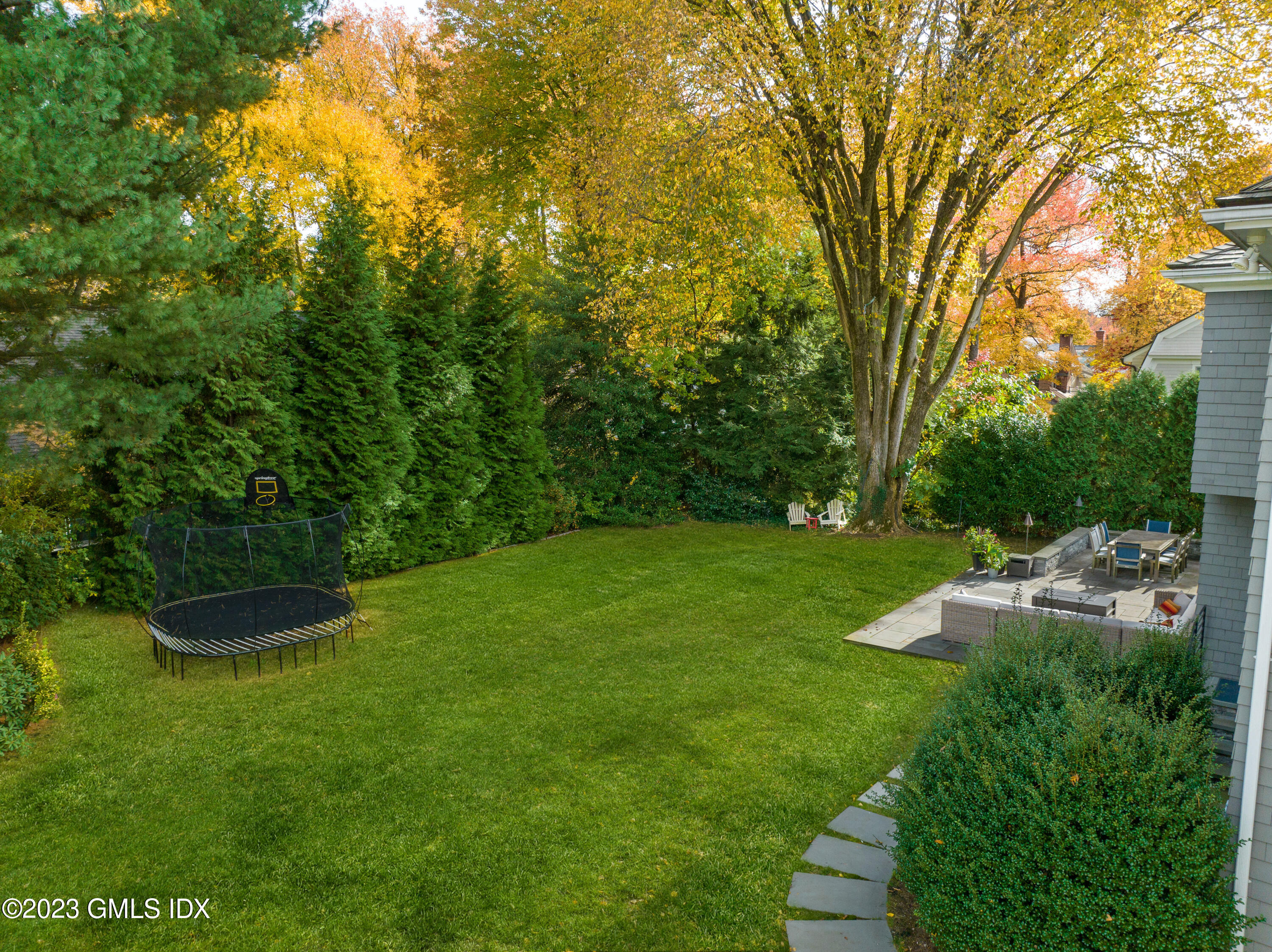 11 Colonial Lane Riverside, CT 06878 - Photo 31 of 37 a view of a garden with trees