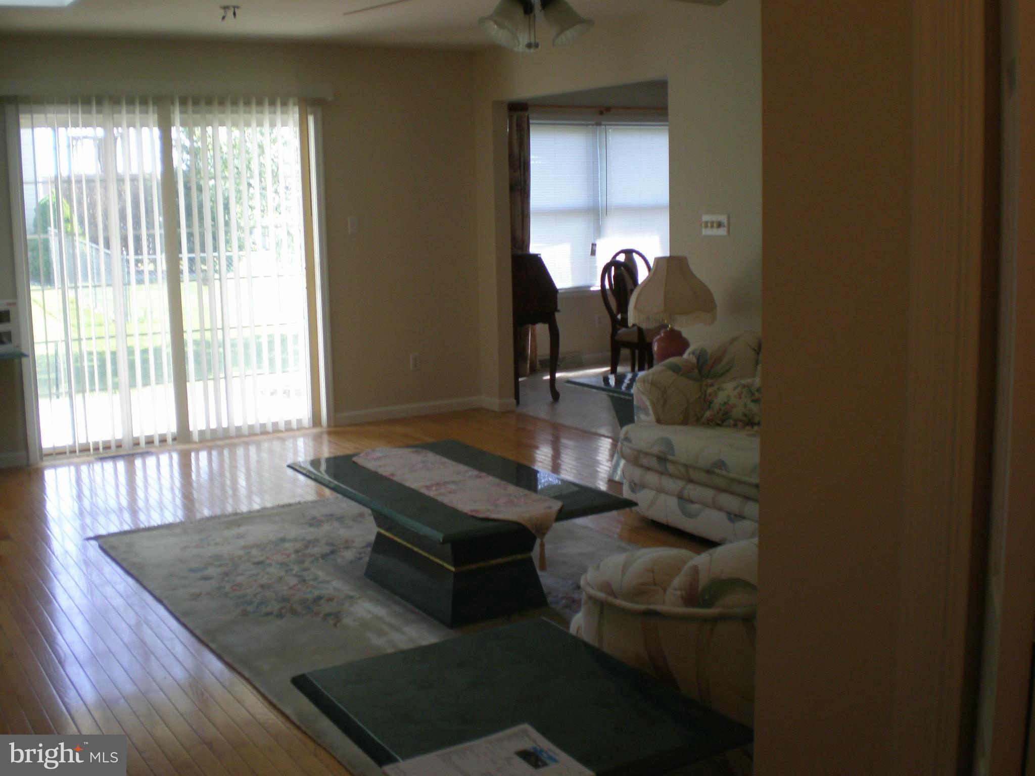 2595 Rocky Spring Road Chambersburg, PA 17201 - Photo 8 of 16 Living Room