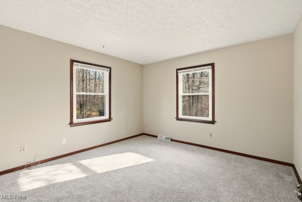 828 Center Road Hinckley, OH 44233 - Photo 31 of 50 Gallery Image 31