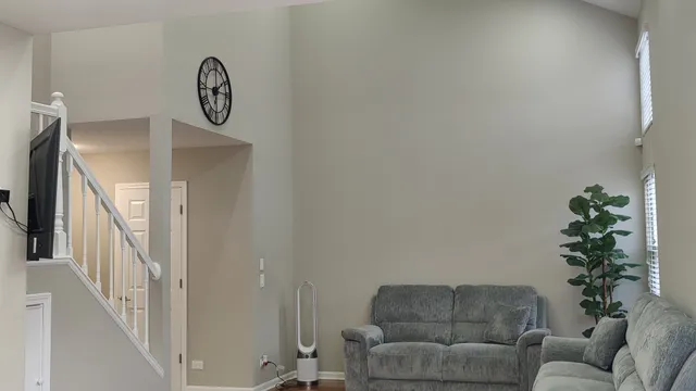 $429,900 | 138 White Branch Court South, Schaumburg, IL 60107