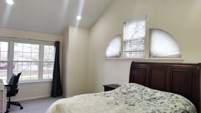 $429,900 | 138 White Branch Court South, Schaumburg, IL 60107