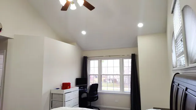 $429,900 | 138 White Branch Court South, Schaumburg, IL 60107