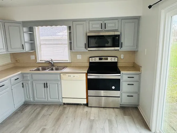 $230,000 | 6537 Arnel Avenue, Fort Wayne, IN 46835