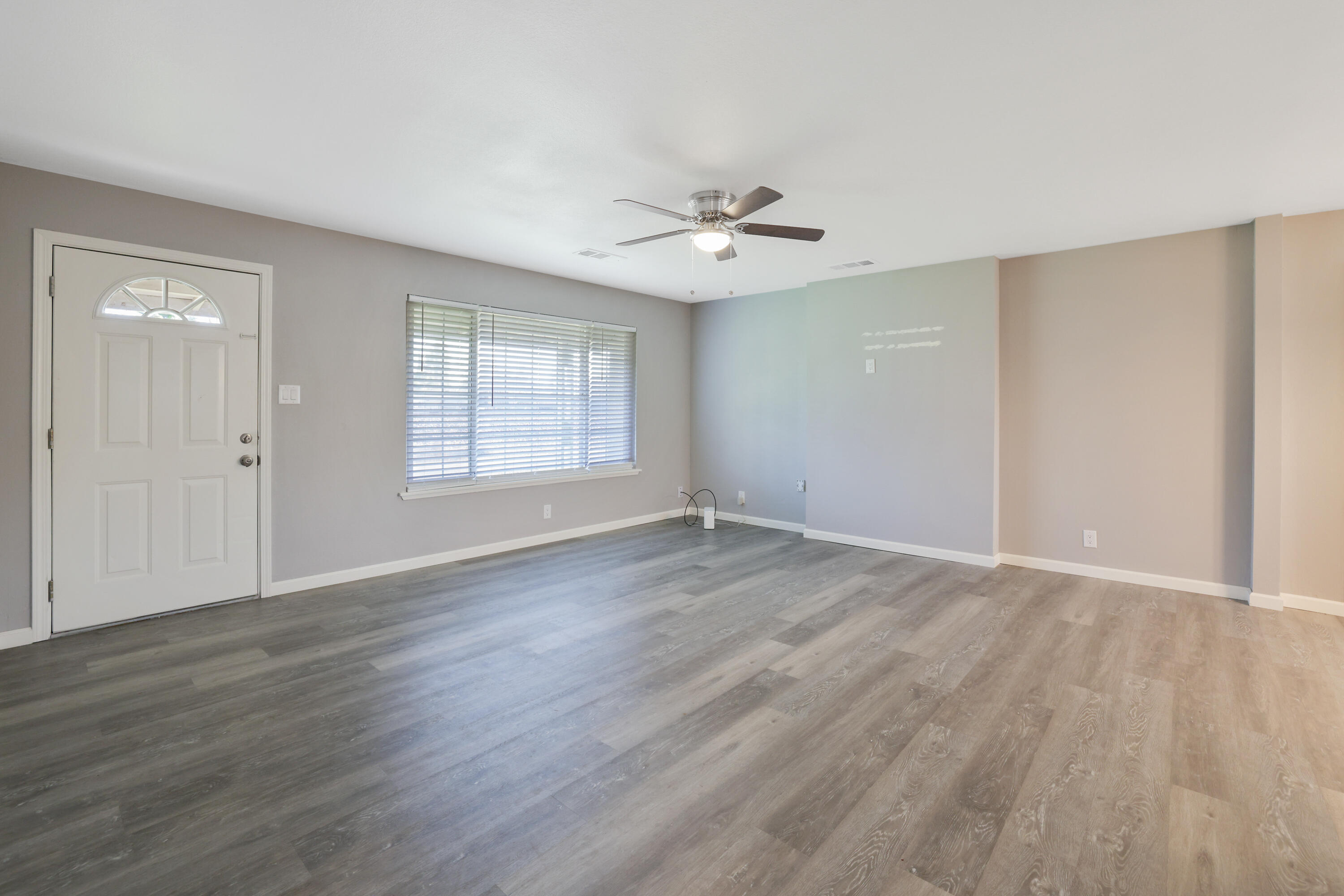 956 West 24th Street Merced, CA 95340 - Photo 6 of 25 D50A3116