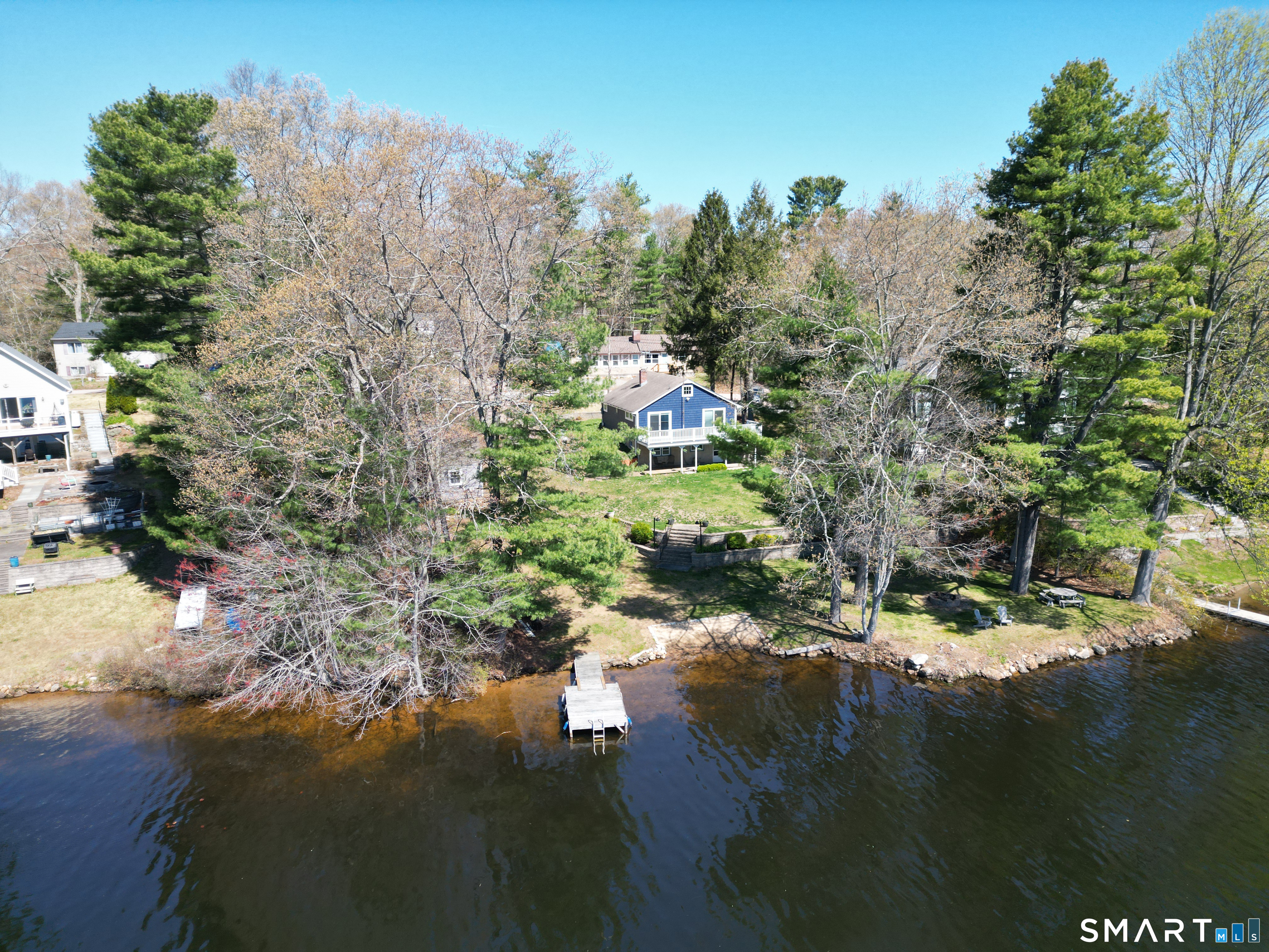 Lakefront Home, Moodus Reservoir, Private Dock and Beach, 3 Bedrooms!