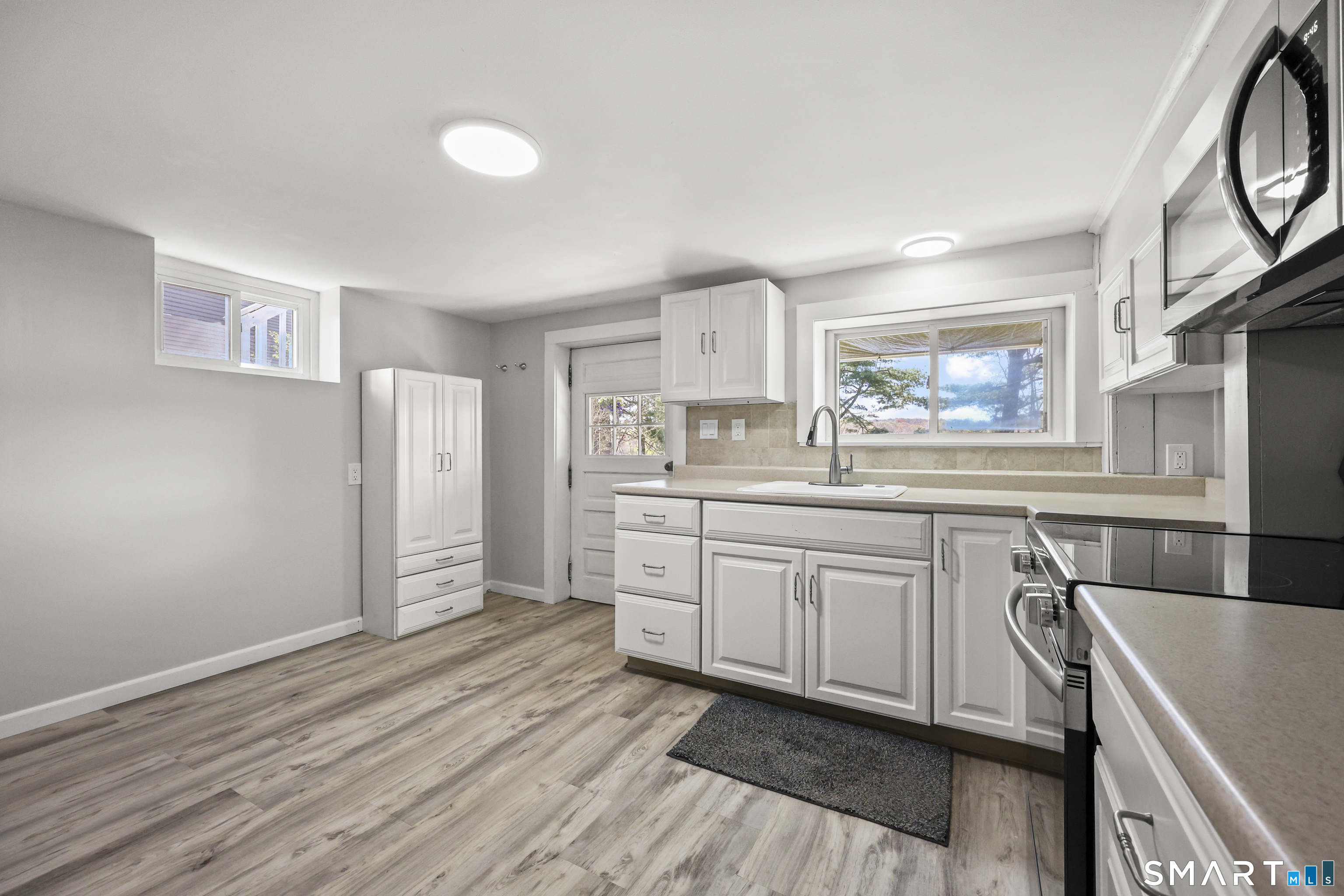 68 Hilltop Road East Haddam, CT 06423 - Photo 9 of 39