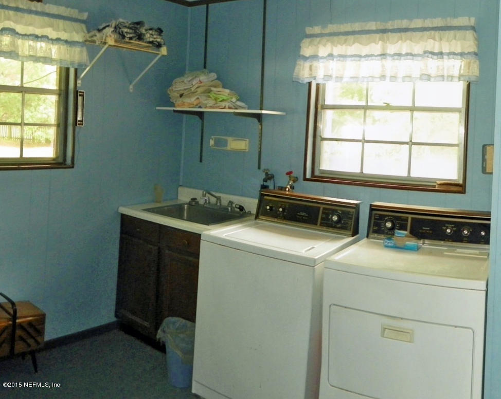 343 Holly Knowe Road Fleming Island, FL 32003 - Photo 20 of 23 Laundry Room