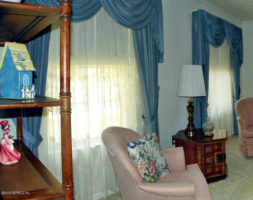 343 Holly Knowe Road Fleming Island, FL 32003 - Photo 8 of 23 Living Room 1