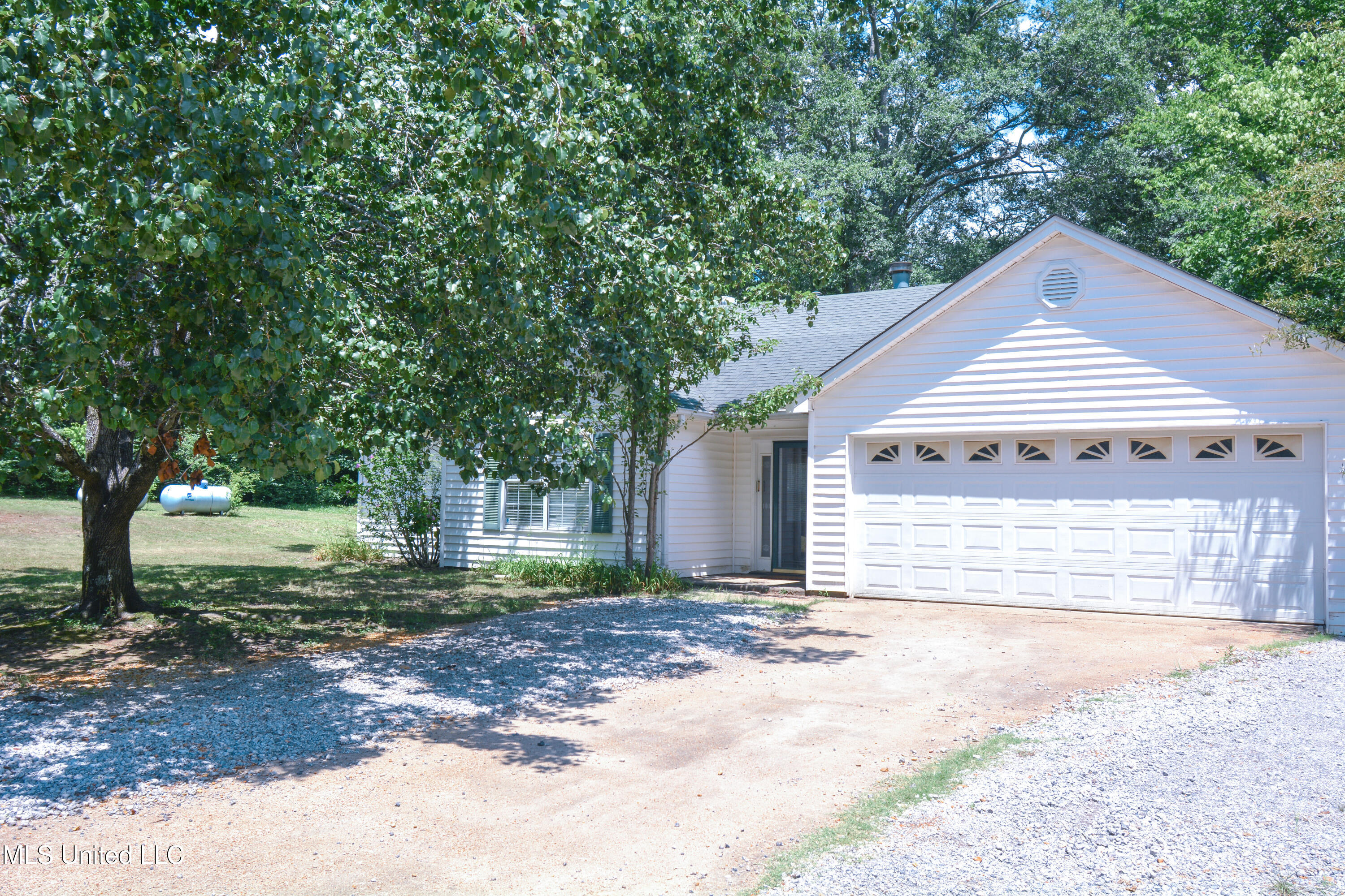 2330 Pigeon Roost Road Byhalia, MS 38611 - Photo 27 of 27 DSC_0081
