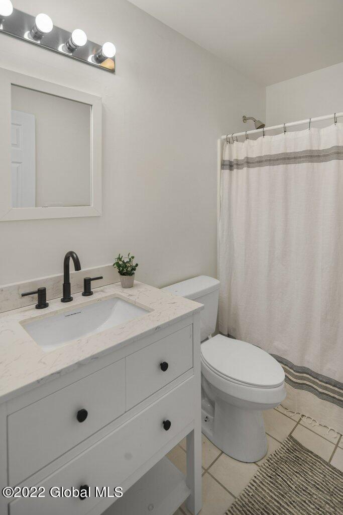 33 Dyke Road Colonie, NY 12110 - Photo 16 of 27 upper level 2