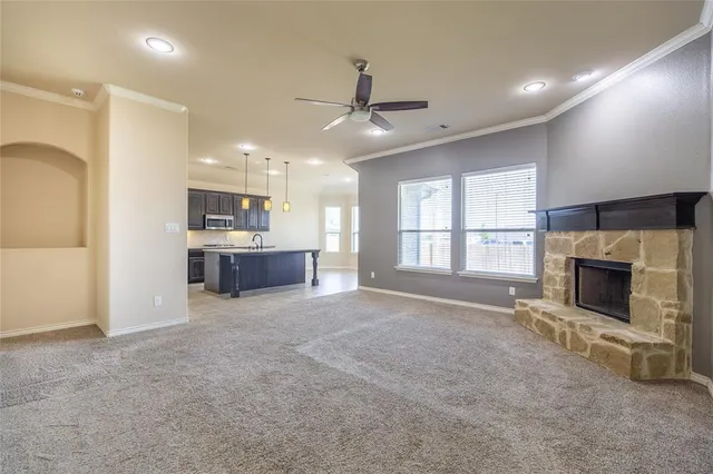 $334,900 | 637 Peach Lane, Burleson, TX 76028