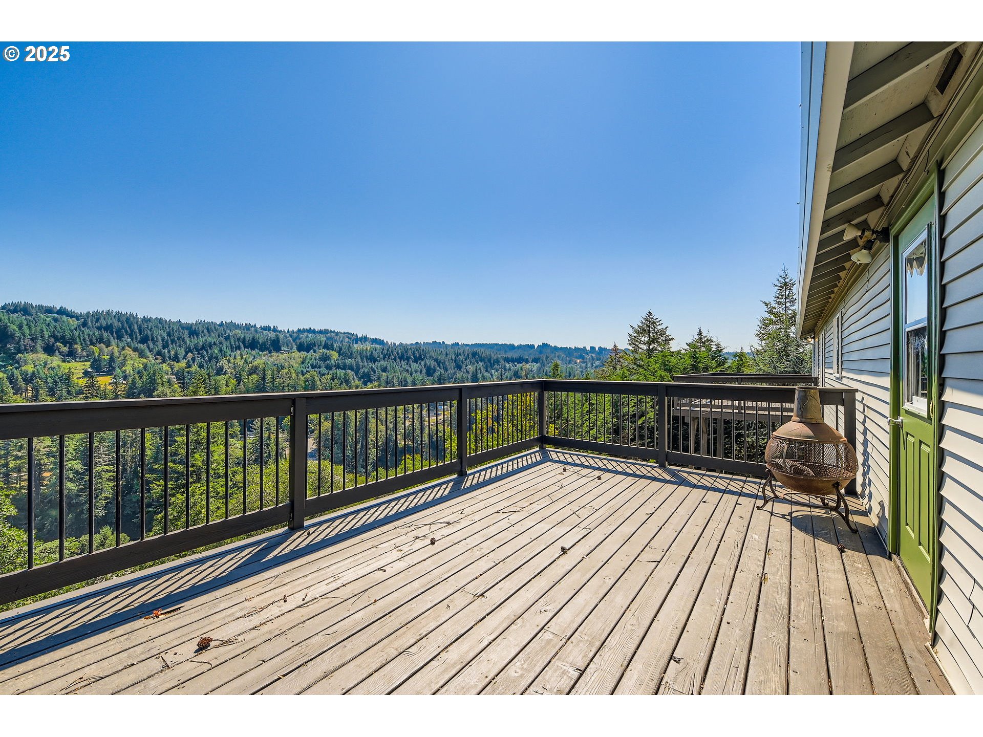 743 Southeast Forest Glen Road Estacada, OR 97023 - Photo 19 of 26 Deck