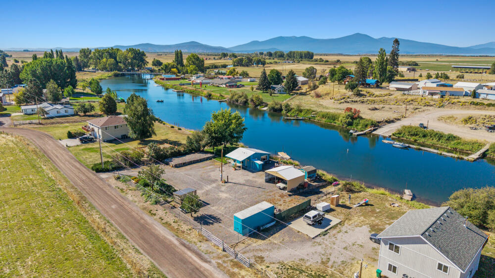 32314 Rivers Drive Chiloquin, OR 97624 - Photo 53 of 58 32314RiversDr-82