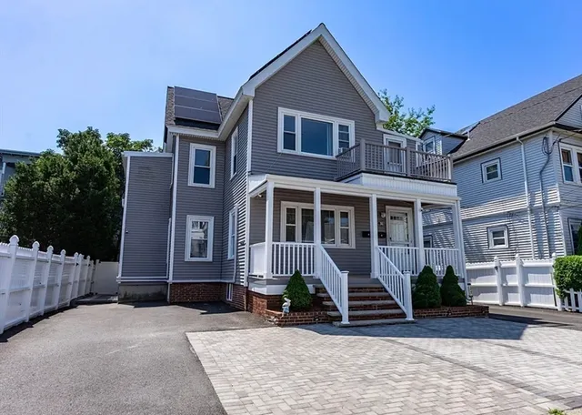 $3,900 | 29 Dolphin Avenue, Unit 1, Winthrop, MA 02152