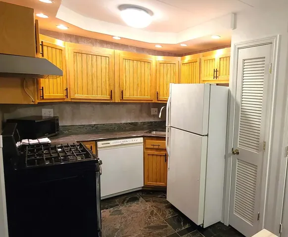 $1,500 | 10840 Kilpatrick Avenue, Unit 1NW, Oak Lawn, IL 60453