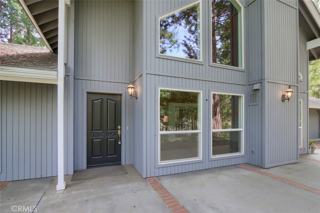 7174 Hites Cove Road Mariposa, CA 95338 - Photo 5 of 62 a view of a interior of the house