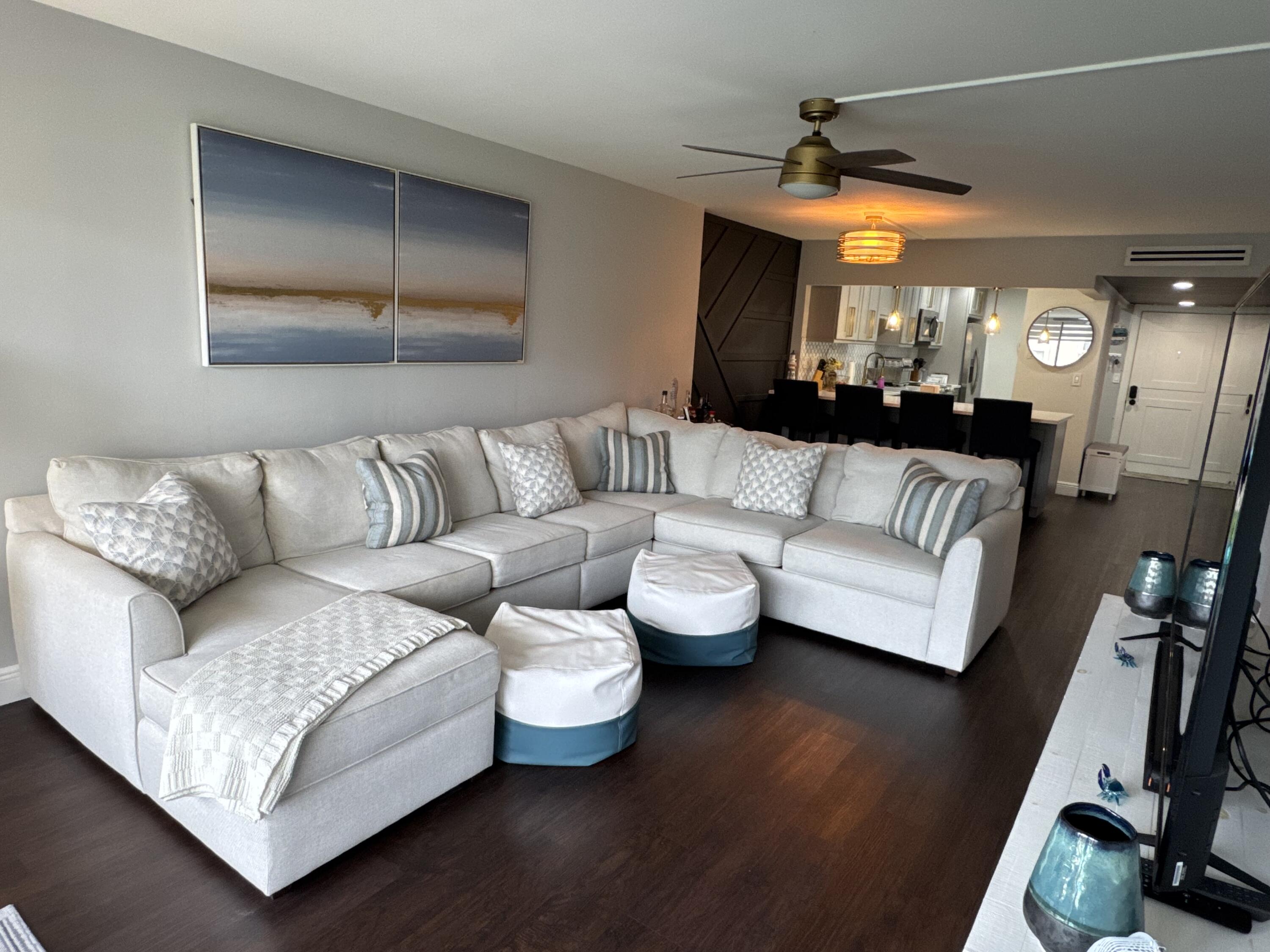 6 Royal Palm Way, Unit 202 Boca Raton, FL 33432 - Photo 18 of 29 Living areas