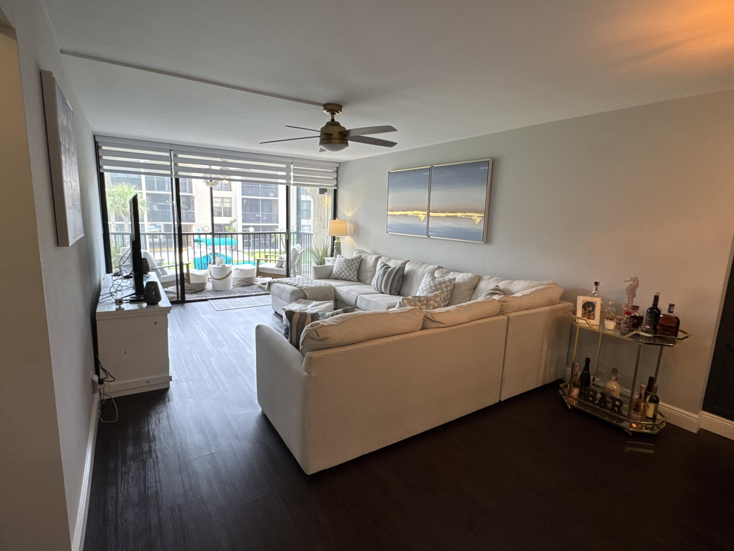 6 Royal Palm Way, Unit 202 Boca Raton, FL 33432 - Photo 21 of 29 Living areas