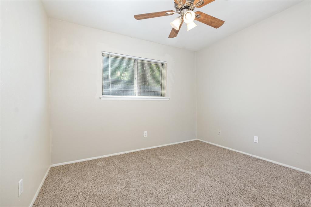 1420 Cross Bend Road Plano, TX 75023 - Photo 16 of 21