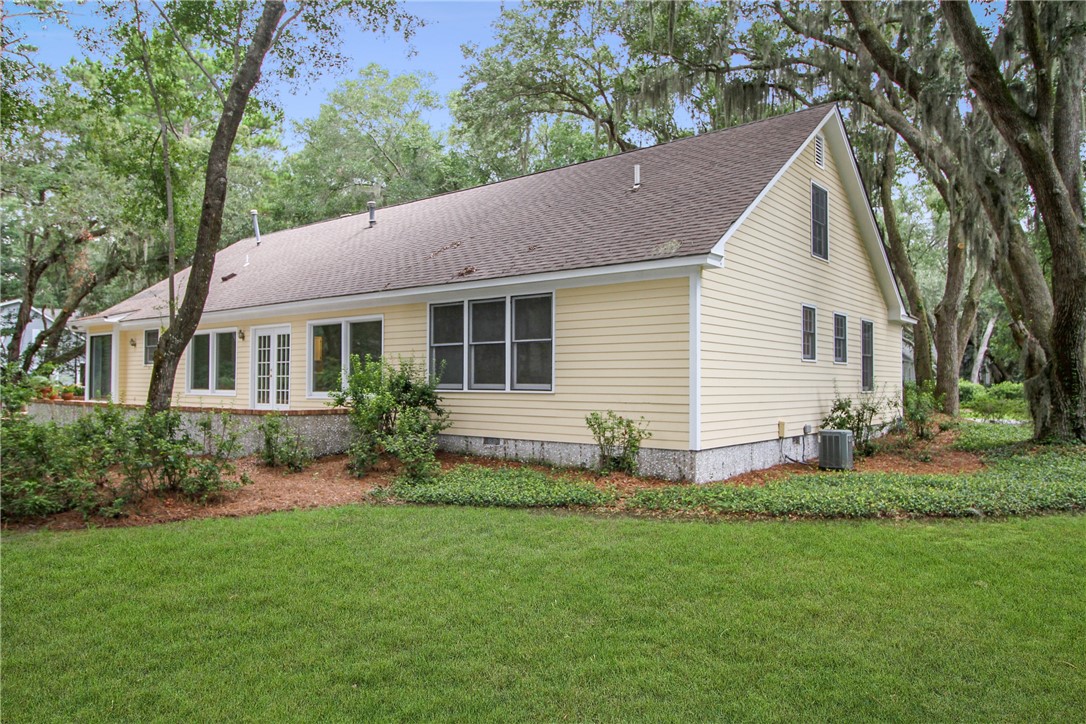 201 Five Pounds Road St. Simons Island, GA 31522 - Photo 33 of 37 Back of house