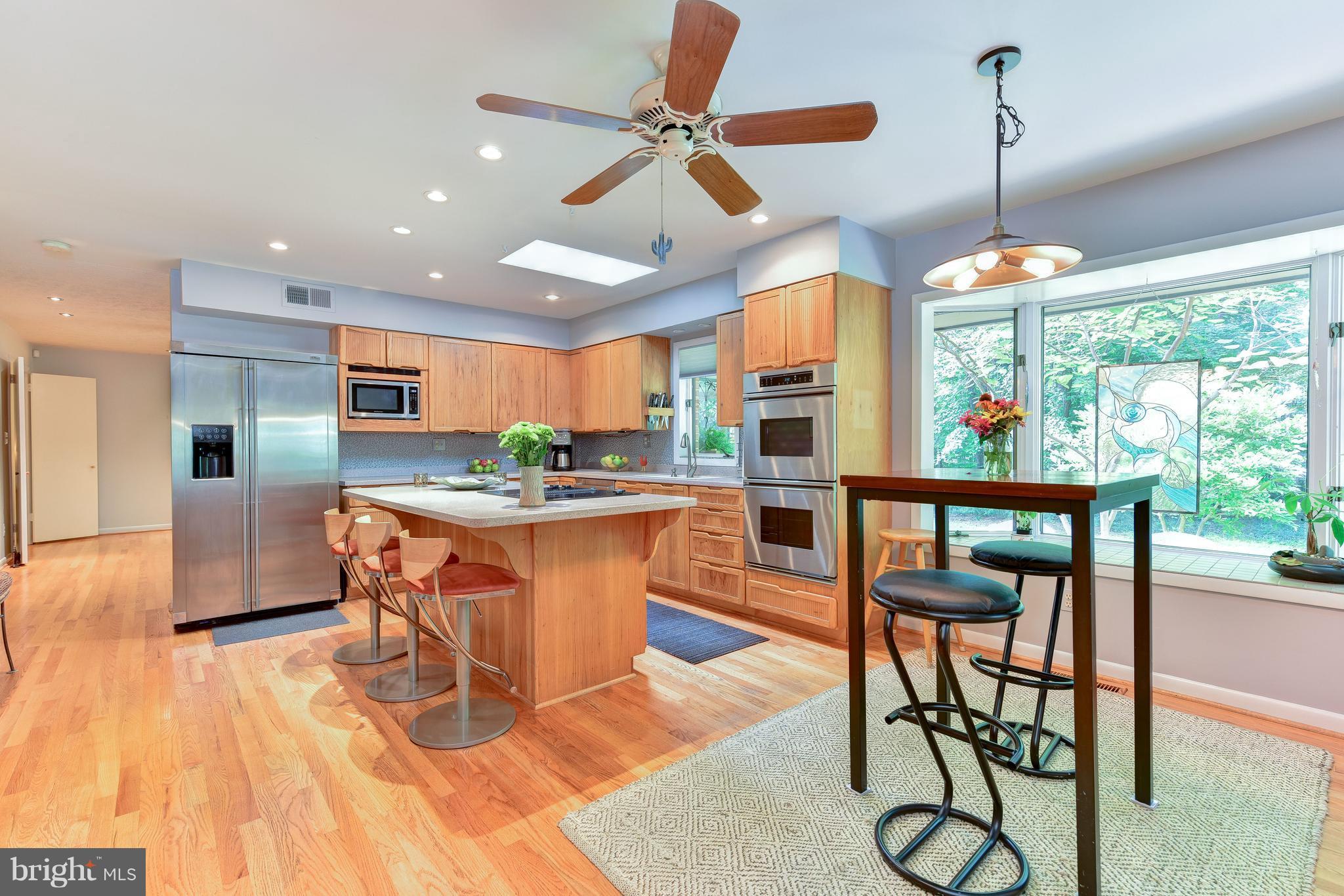 3688 Russell Road Woodbridge, VA 22192 - Photo 4 of 30 Kitchen