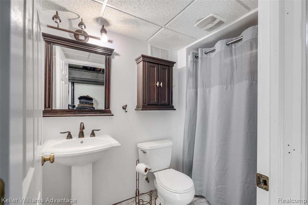 19071 Coachwood Road Riverview, MI 48193 - Photo 30 of 43 Gallery Image 30