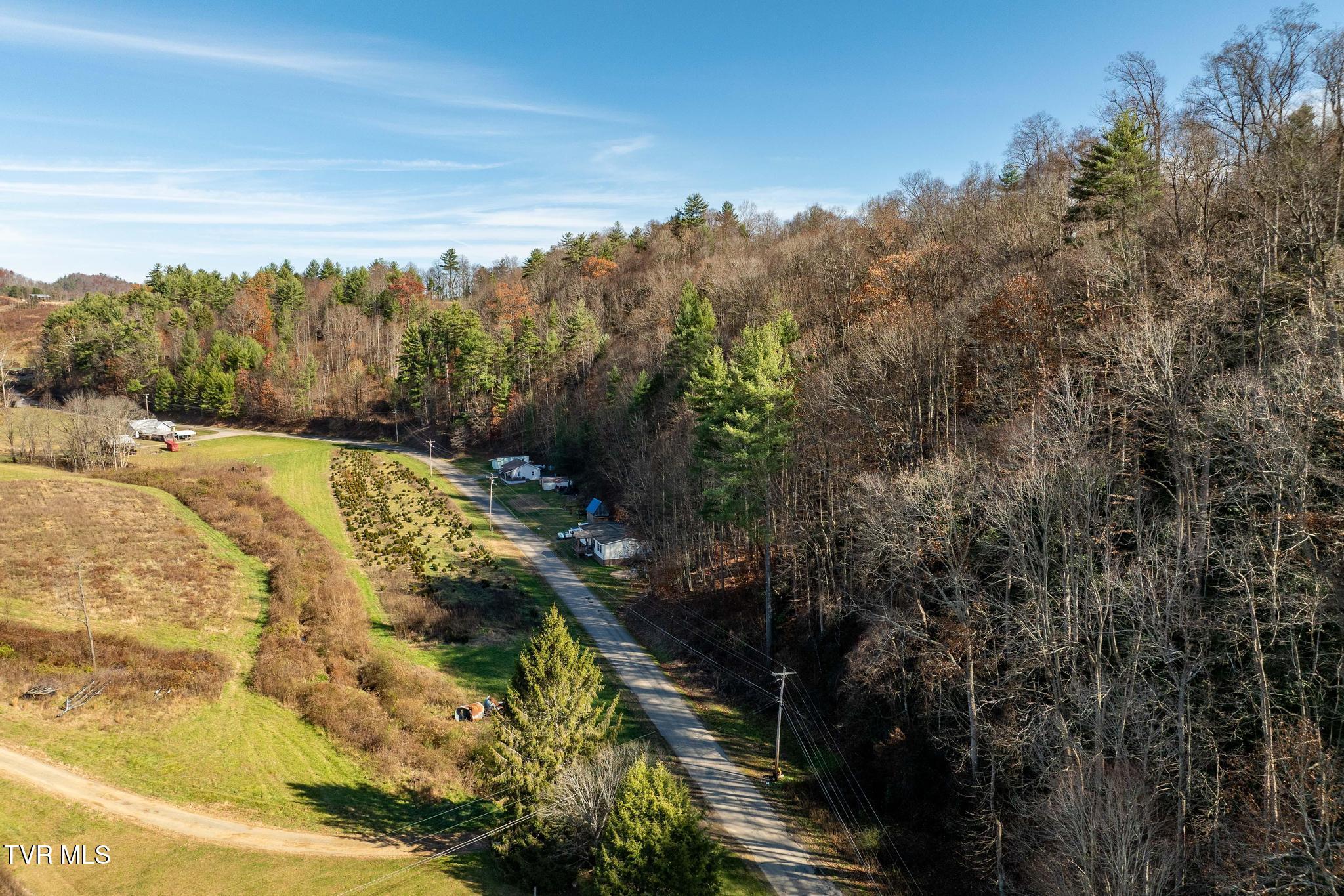 636 Copley Branch Road Butler, TN 37640 - Photo 26 of 54 636 Copley Branch Road (21 of 61)