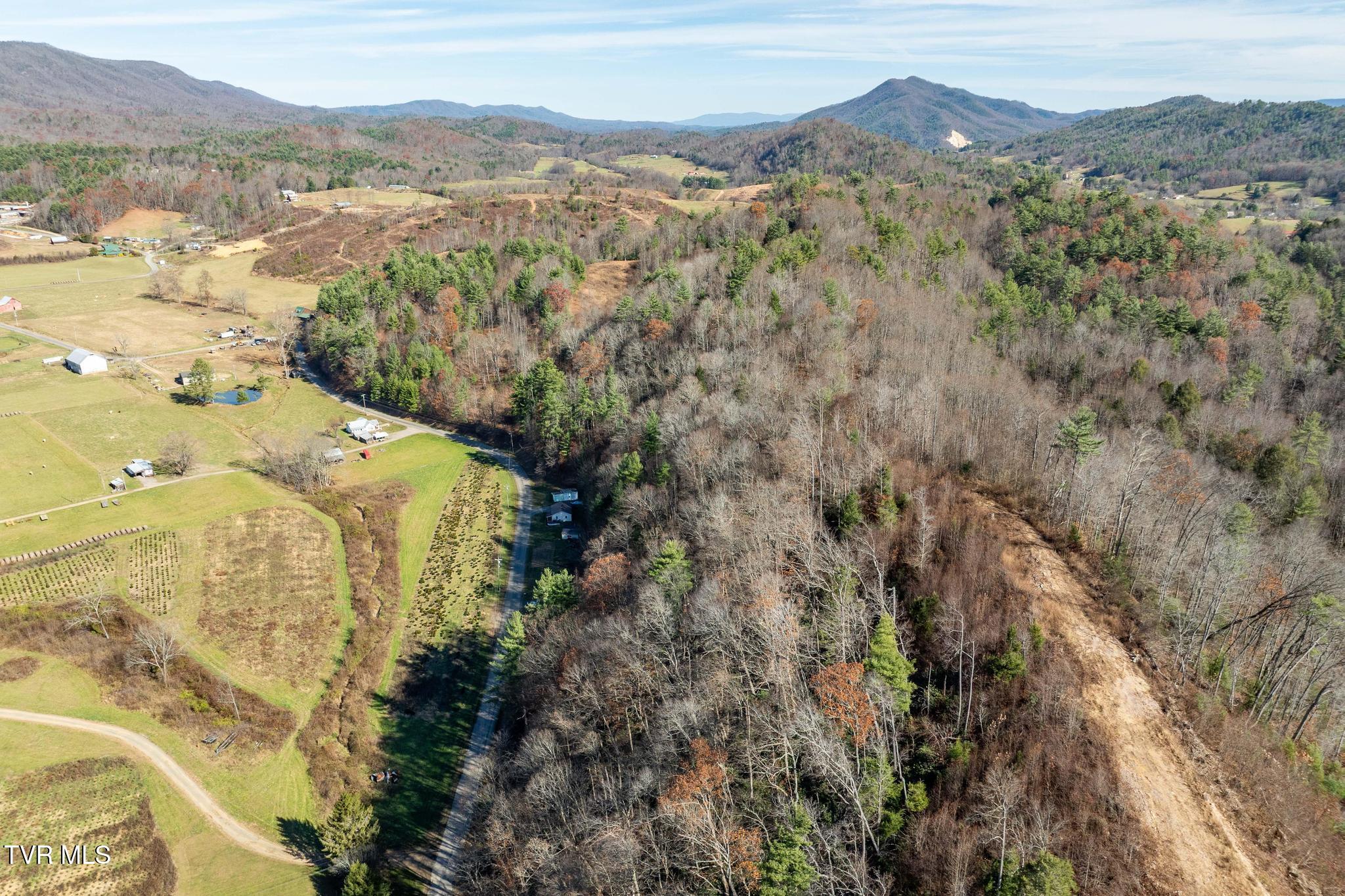 636 Copley Branch Road Butler, TN 37640 - Photo 36 of 54 636 Copley Branch Road (2 of 61)