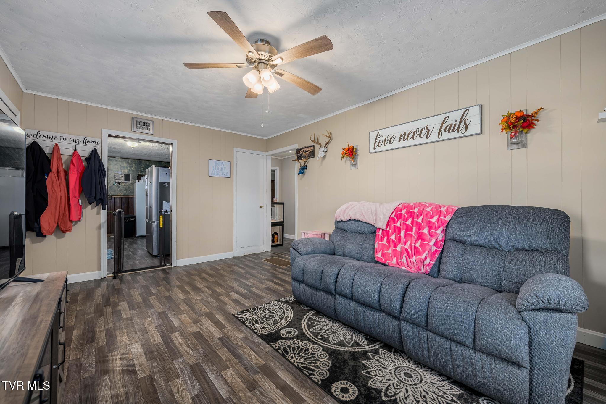 636 Copley Branch Road Butler, TN 37640 - Photo 40 of 54 636 Copley Branch Road (44 of 61)